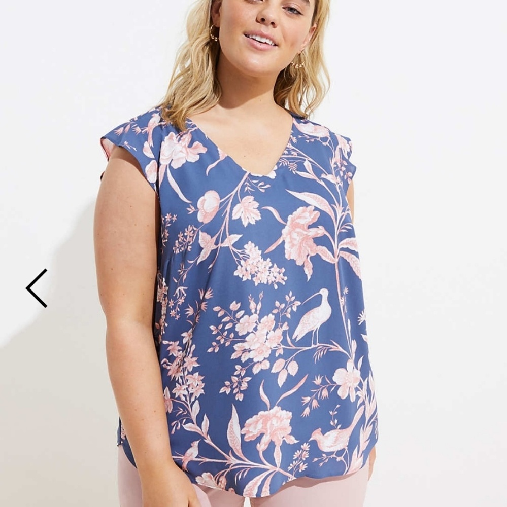 LOFT PLUS Bird Flutter Cap Sleeve
Top